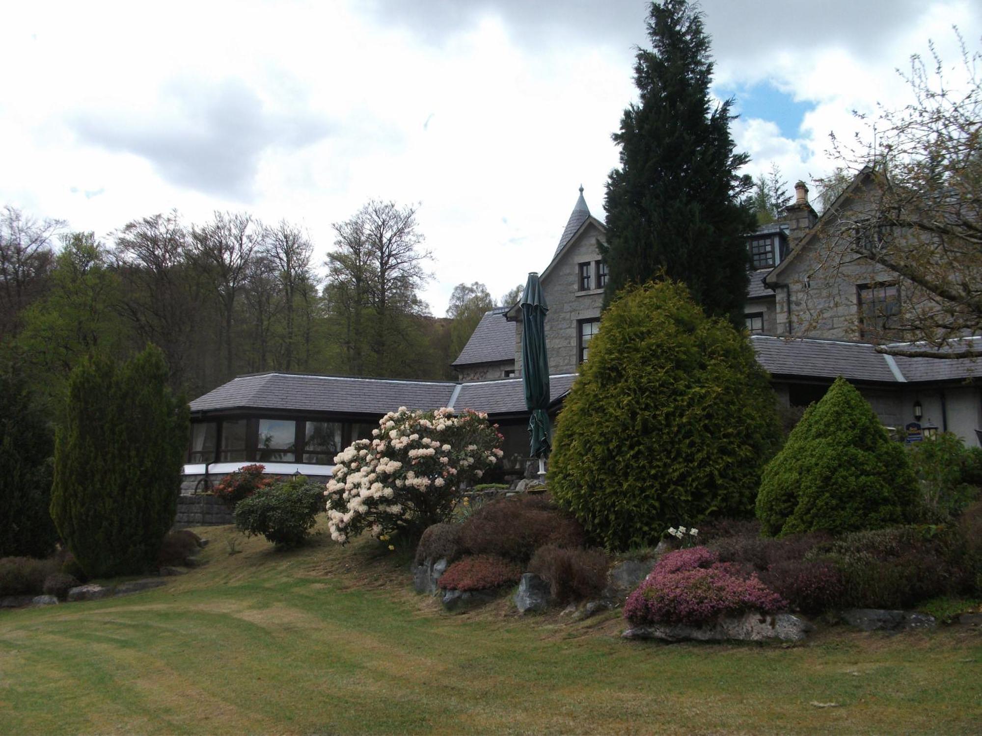 Glenspean Lodge Hotel Roybridge Esterno foto